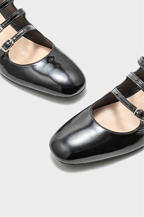 Elle Siyah Kadın Rugan Topuklu Ayakkabı ROSIRIS - Görsel 4