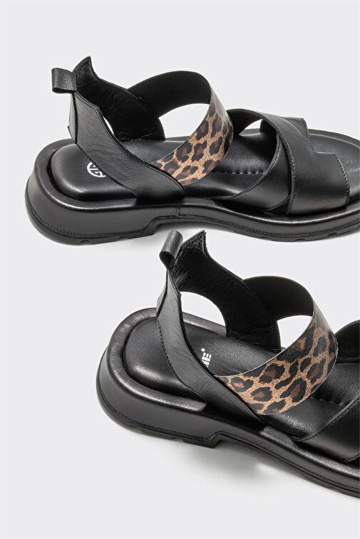 Siyah Deri Kadın Parmak Arası Sandalet - Görsel 5