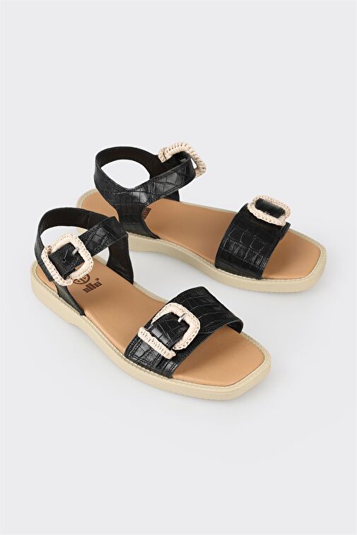 Siyah Deri Kadın Düz Sandalet - Görsel 3