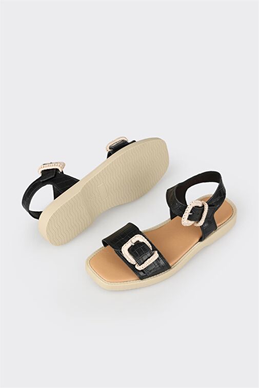 Siyah Deri Kadın Düz Sandalet - Görsel 4