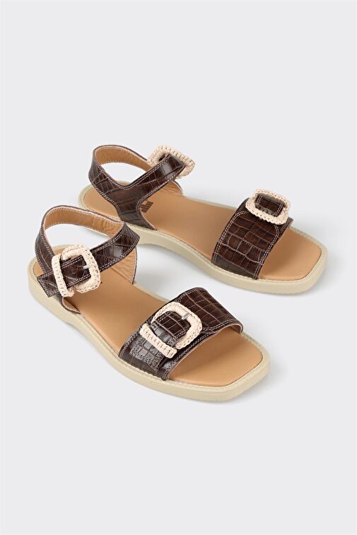 Kahve Deri Kadın Düz Sandalet - Görsel 3