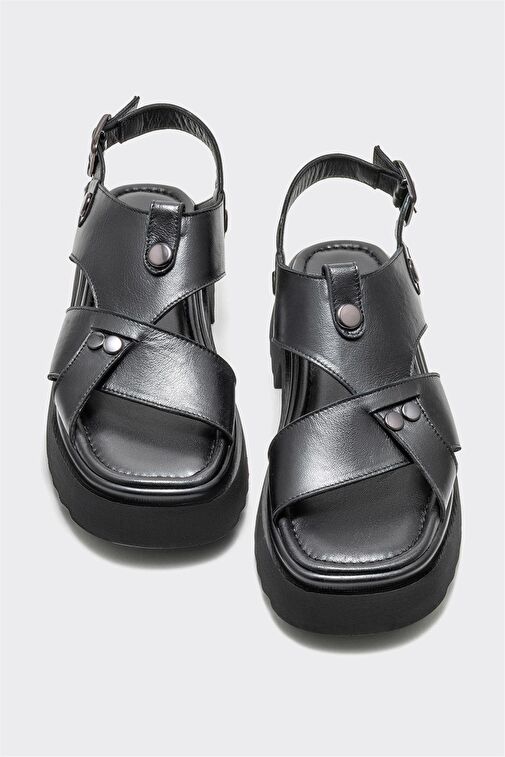 Siyah Deri Kadın Spor Sandalet - Görsel 5