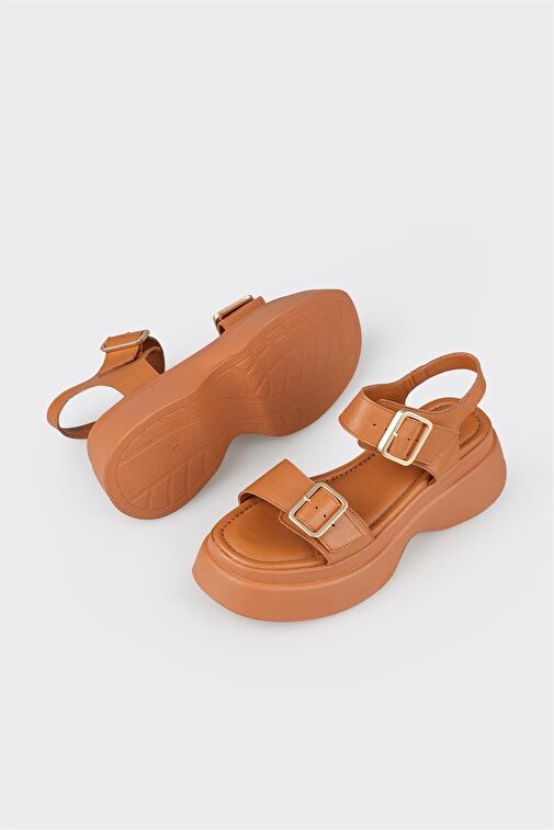 Taba Deri Kadın Dolgu Topuk Sandalet - Görsel 4