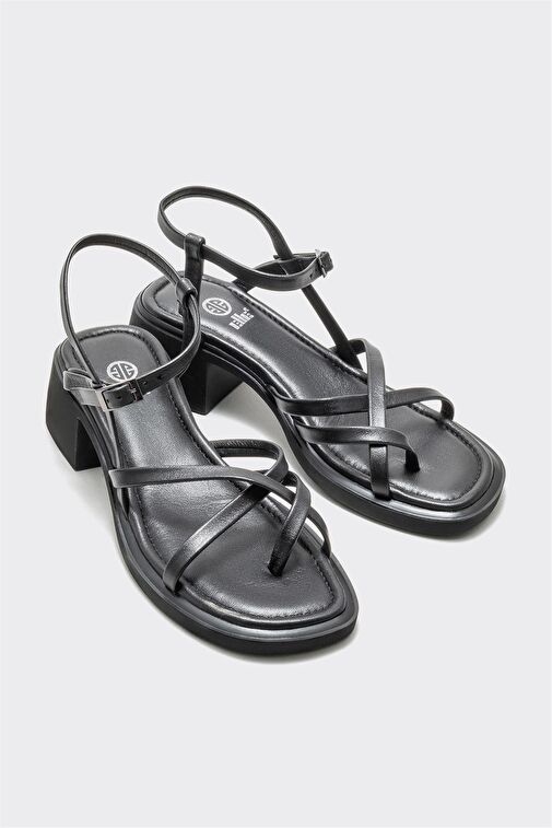 Siyah Deri Kadın Topuklu Sandalet - Görsel 3