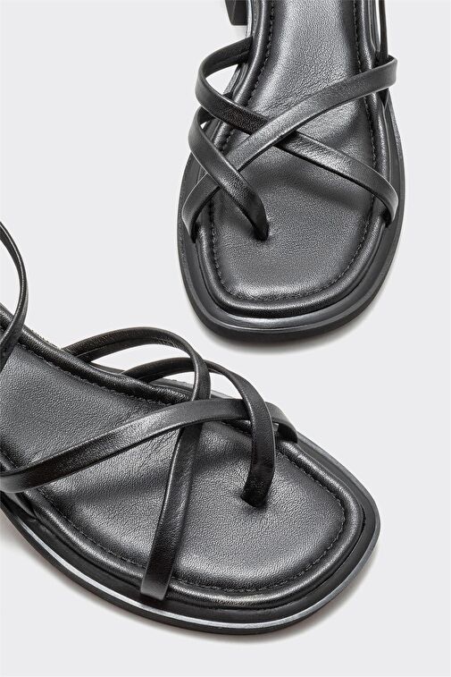 Siyah Deri Kadın Topuklu Sandalet - Görsel 4