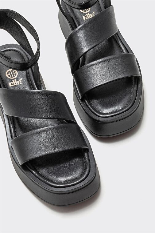 Siyah Deri Kadın Dolgu Topuk Sandalet - Görsel 4