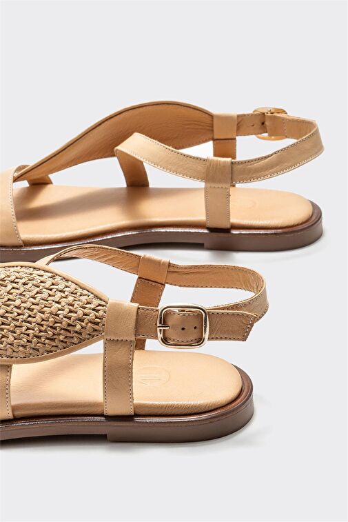 Naturel Kadın Parmak Arası Sandalet - Görsel 5