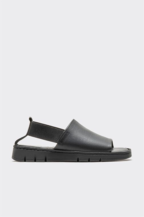 Siyah Deri Kadın Spor Sandalet - Görsel 2