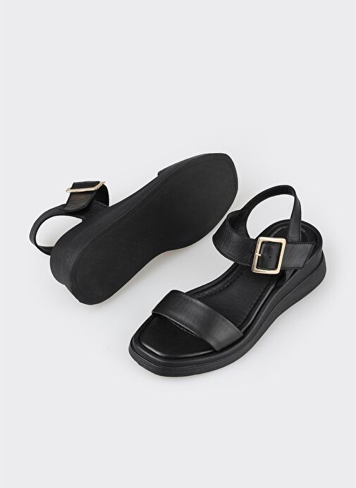 Siyah Deri Kadın Dolgu Topuk Sandalet - Görsel 4