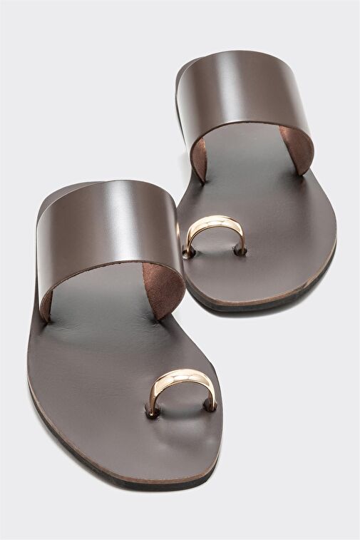 Kahve Deri Kadın Parmak Arası Terlik - Görsel 4