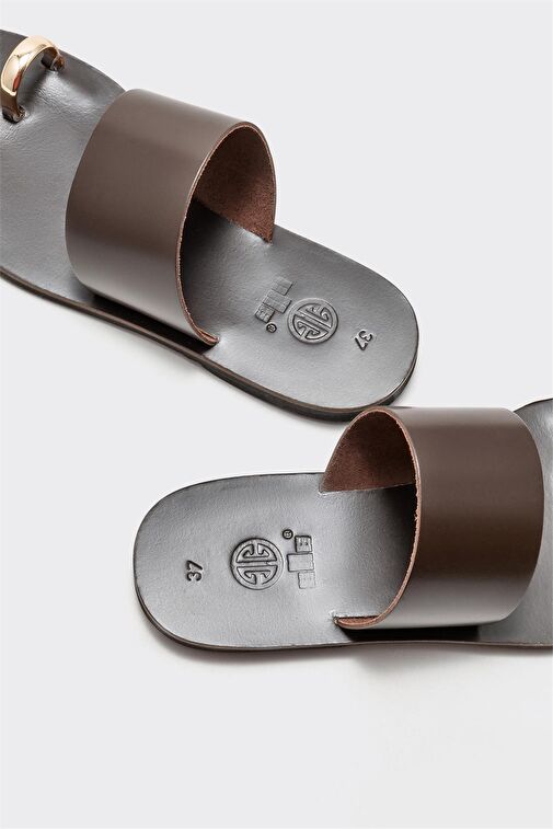 Kahve Deri Kadın Parmak Arası Terlik - Görsel 5