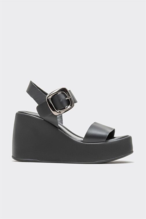 Siyah Deri Kadın Dolgu Topuk Sandalet - Görsel 2