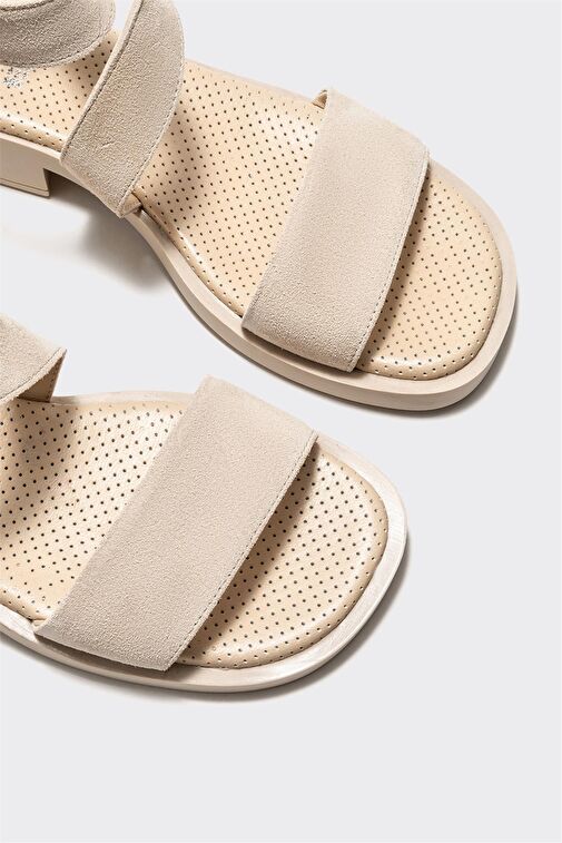 Bej Deri Kadın Düz Sandalet - Görsel 4