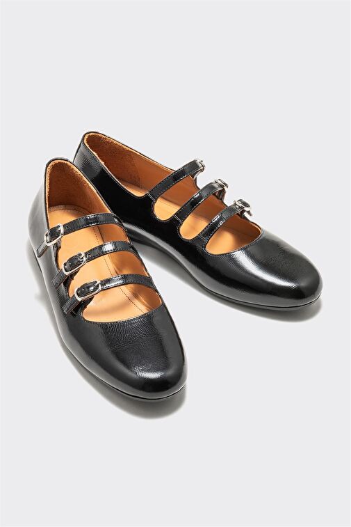 Siyah Deri Kadın Babet - Görsel 3