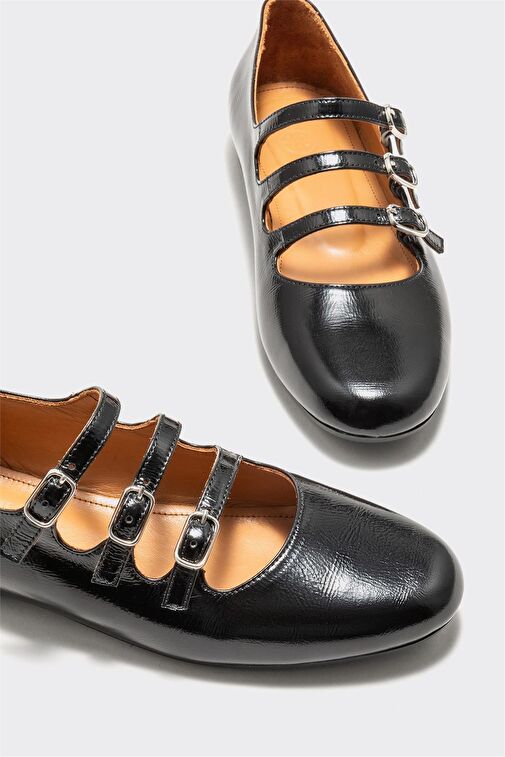 Siyah Deri Kadın Babet - Görsel 4