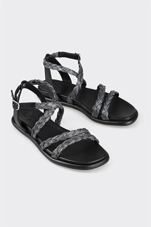 Siyah Deri Kadın Düz Sandalet - Görsel 3