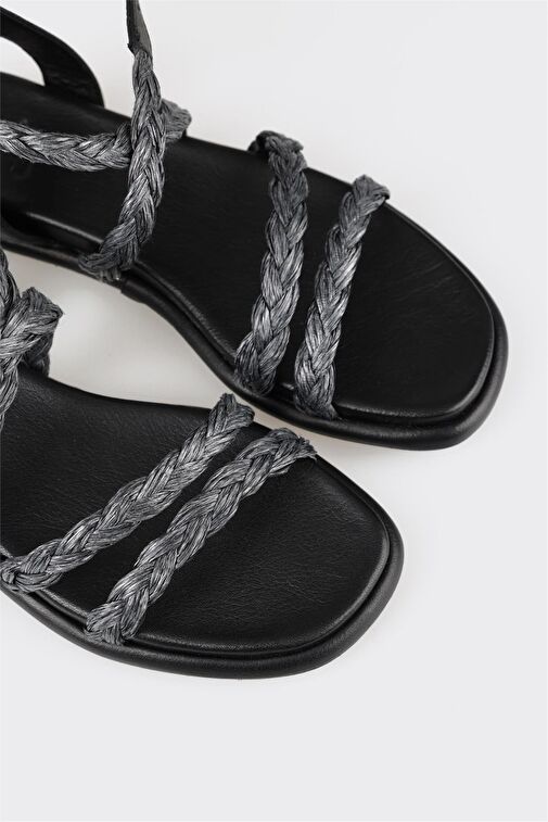 Siyah Deri Kadın Düz Sandalet - Görsel 6