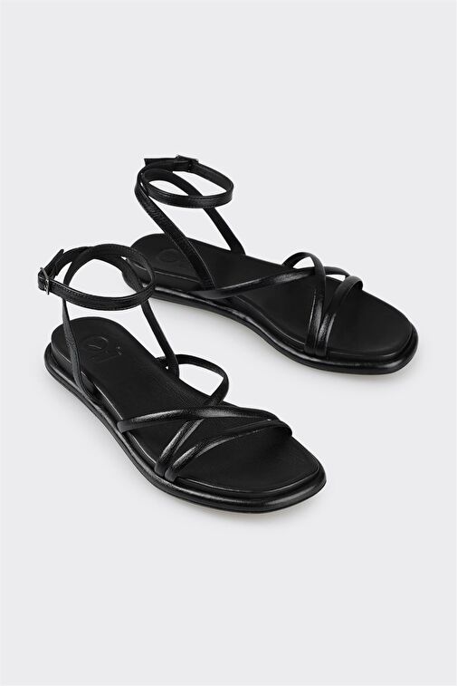 Siyah Deri Kadın Düz Sandalet - Görsel 3