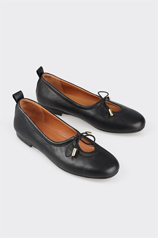 Siyah Deri Kadın Babet - Görsel 3