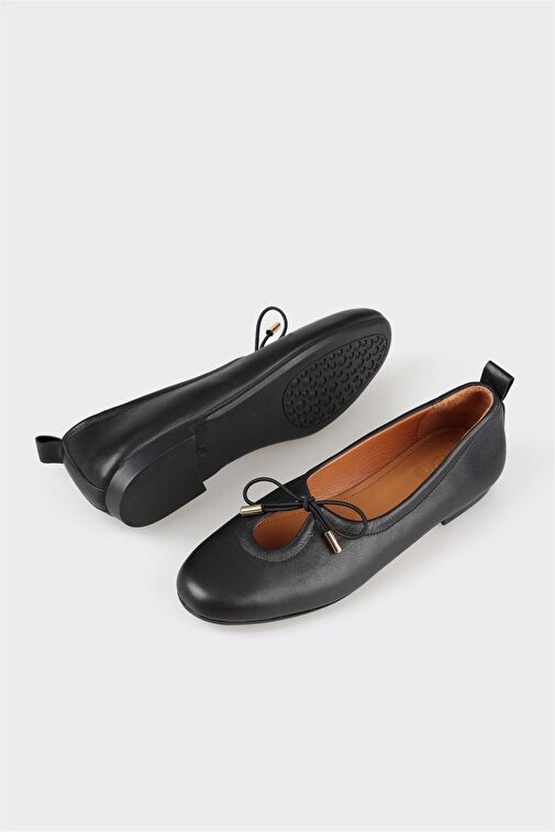 Siyah Deri Kadın Babet - Görsel 4