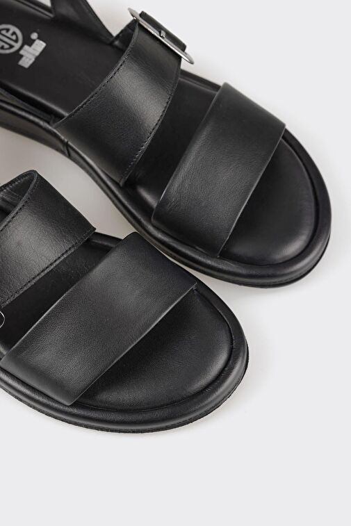 Siyah Deri Kadın Düz Sandalet - Görsel 5