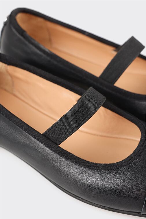 Siyah Deri Kadın Babet - Görsel 6