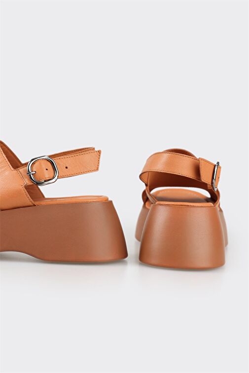 Taba Deri Kadın Dolgu Topuk Sandalet - Görsel 6