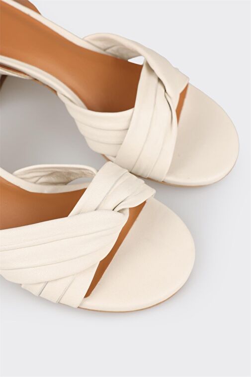 Ekru Deri Kadın Topuklu Sandalet - Görsel 5