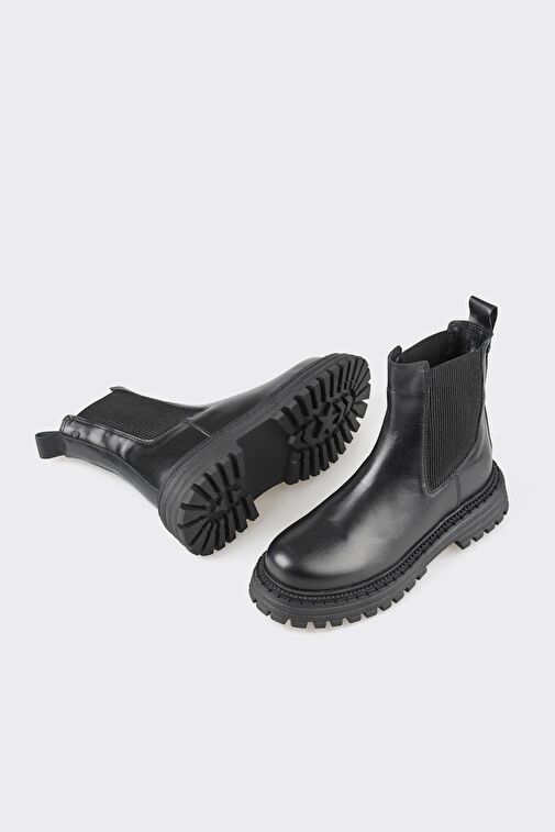 Siyah Deri Kadın Günlük Bot - Görsel 5