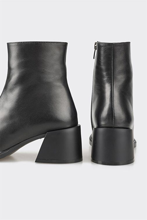 Siyah Deri Kadın Topuklu Bot - Görsel 5