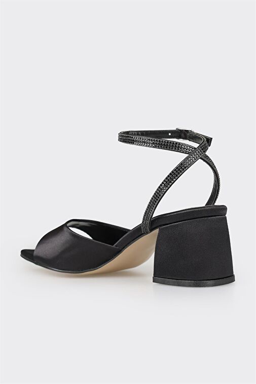 Siyah Kadın Topuklu Sandalet - Görsel 4