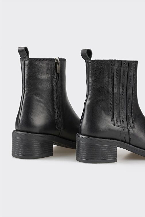 Siyah Deri Kadın Topuklu Bot - Görsel 5