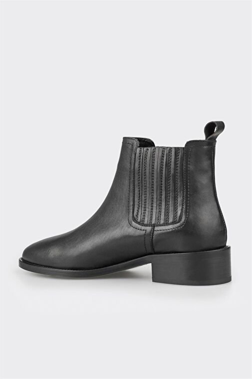 Siyah Deri Kadın Klasik Bot - Görsel 4