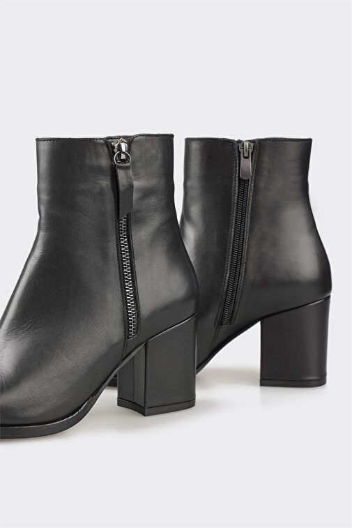 Siyah Deri Kadın Klasik Bot - Görsel 5