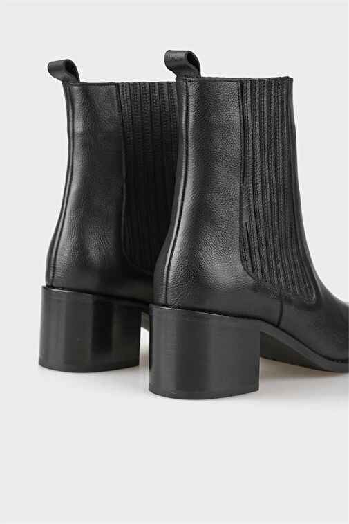 Siyah Deri Kadın Klasik Bot - Görsel 5