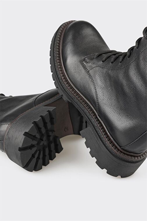 Siyah Deri Kadın Günlük Bot - Görsel 5