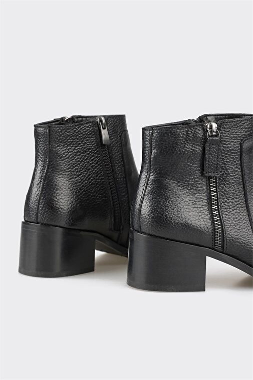 Siyah Deri Kadın Klasik Bot - Görsel 5