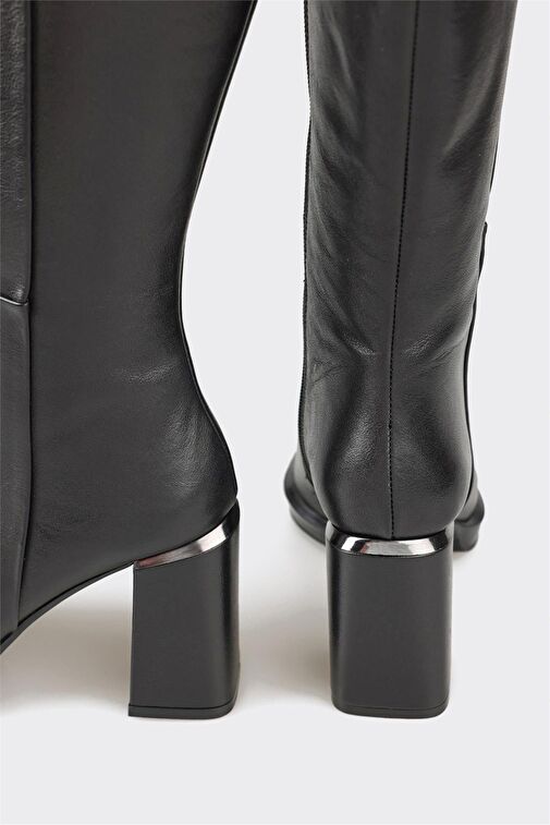Siyah Deri Kadın Topuklu Çizme - Görsel 5