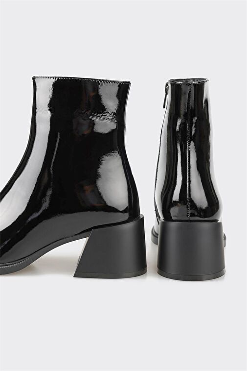 Siyah Deri Kadın Topuklu Bot - Görsel 5