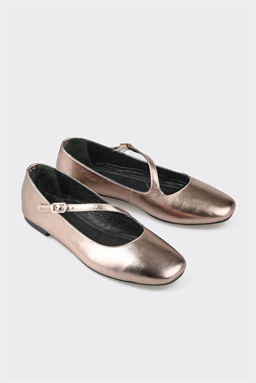 Bronz Deri Kadın Günlük Ayakkabı - Görsel 3