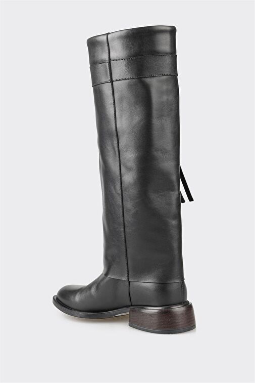 Siyah Deri Kadın Çizme - Görsel 4