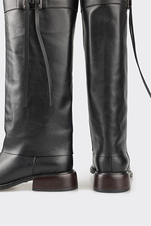 Siyah Deri Kadın Çizme - Görsel 5