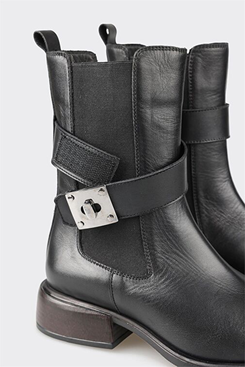 Siyah Deri Kadın Klasik Bot - Görsel 5