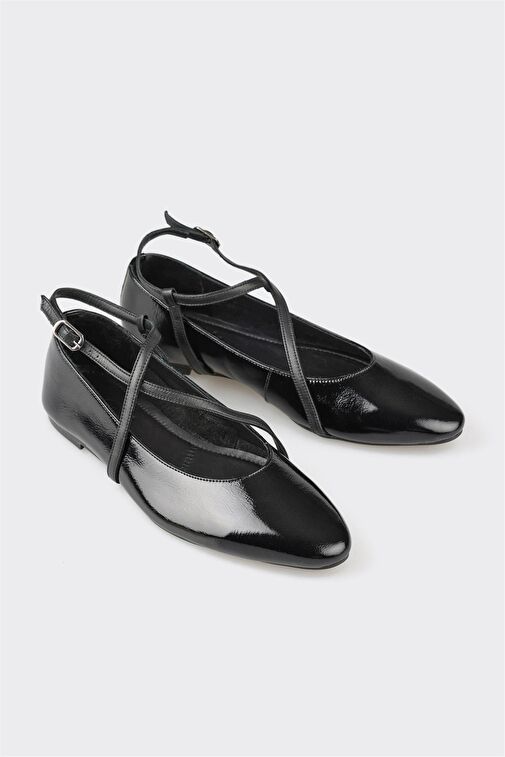 Siyah Deri Kadın Günlük Ayakkabı - Görsel 3