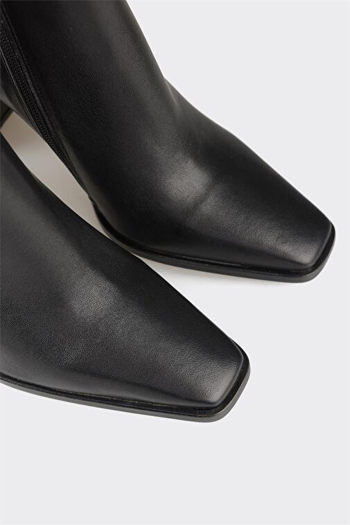 Siyah Deri Kadın Topuklu Bot - Görsel 5