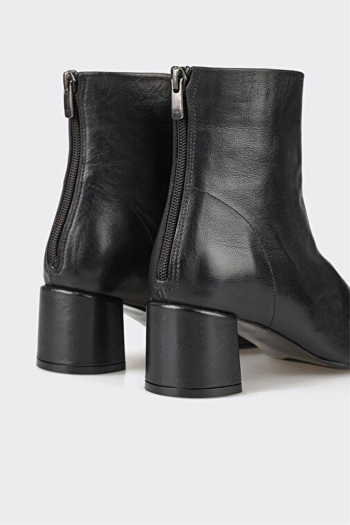 Siyah Deri Kadın Klasik Bot - Görsel 5