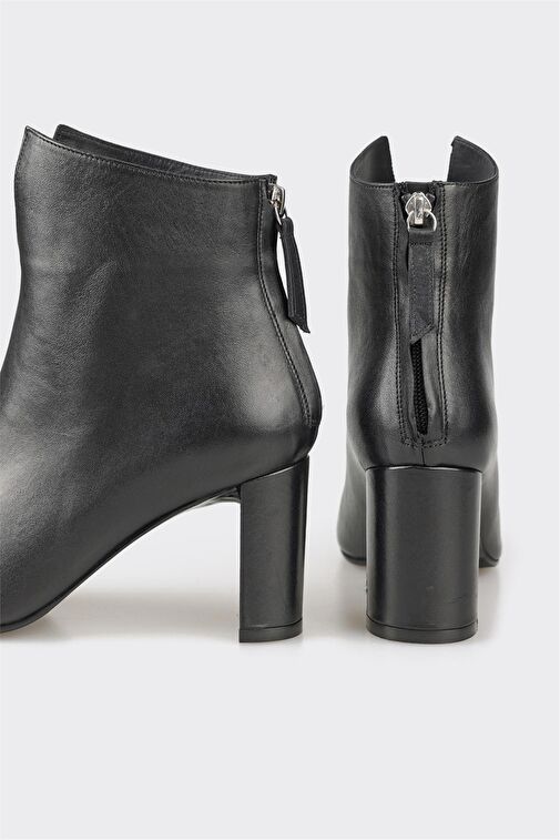 Siyah Kadın Klasik Yüksek Topuk Bot - Görsel 5