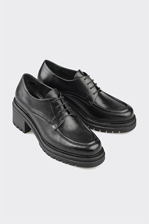 Siyah Deri Kadın Topuklu Ayakkabı - Görsel 3