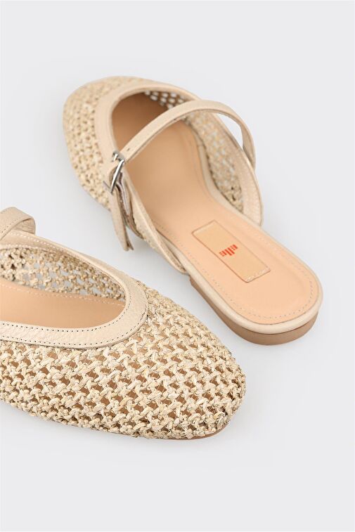 Bej Deri Kadın Spor Terlik - Görsel 6