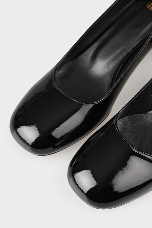 Siyah Deri Kadın Topuklu Ayakkabı - Görsel 5